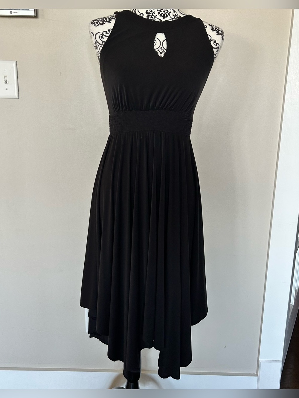 Soma Black Keyhole Midi Dress